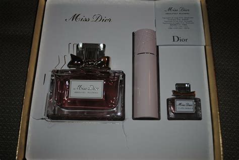 miss dior perfume box|dior absolutely blooming gift set.